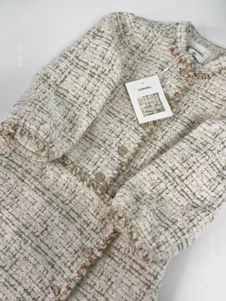 Chanel 25A ecru Tweed Coat