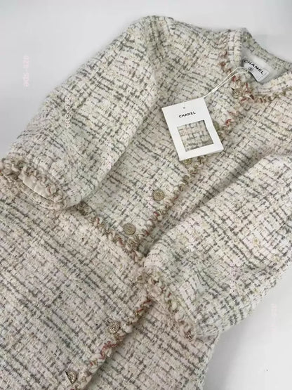 Chanel 25A ecru Tweed Coat