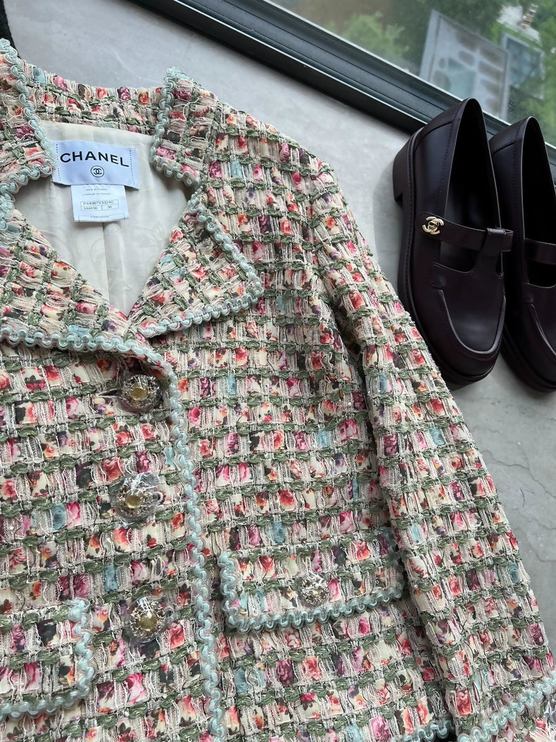 Chanel vintage rose tweed jacket