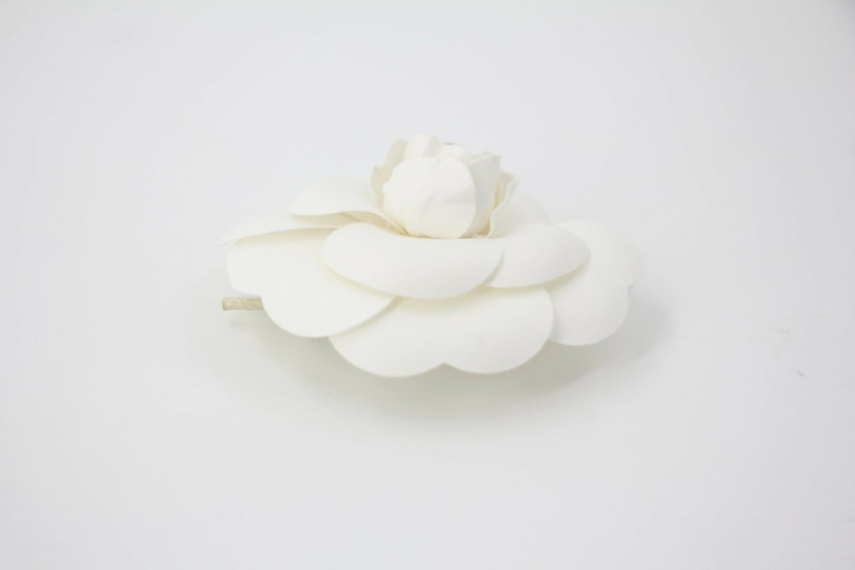 Chanel Vintage 81-85 White Silk Camellia Brooch
