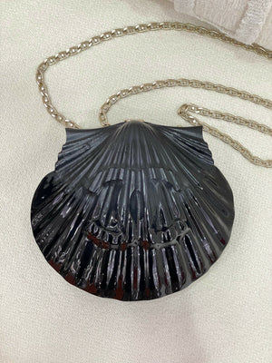 Chanel Cruise 2019 Shell Minaudière