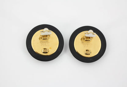 Chanel Vintage 93P Resin Gold-Plated Quilted Black Round Clip-on Earrings