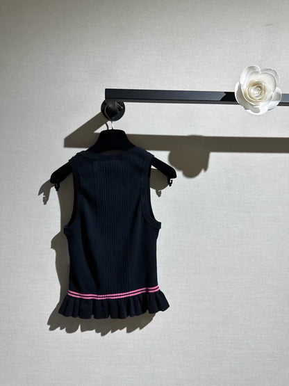 Chanel 25p Black Fish top