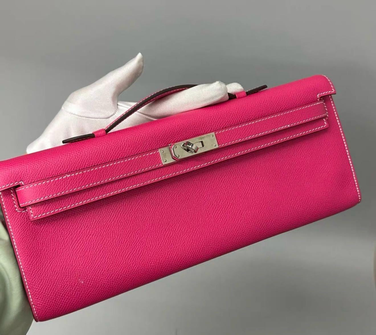 HERMÈS ROSE EPSOM LEATHER KELLY CUT WITH PALLADIUM HARDWARE