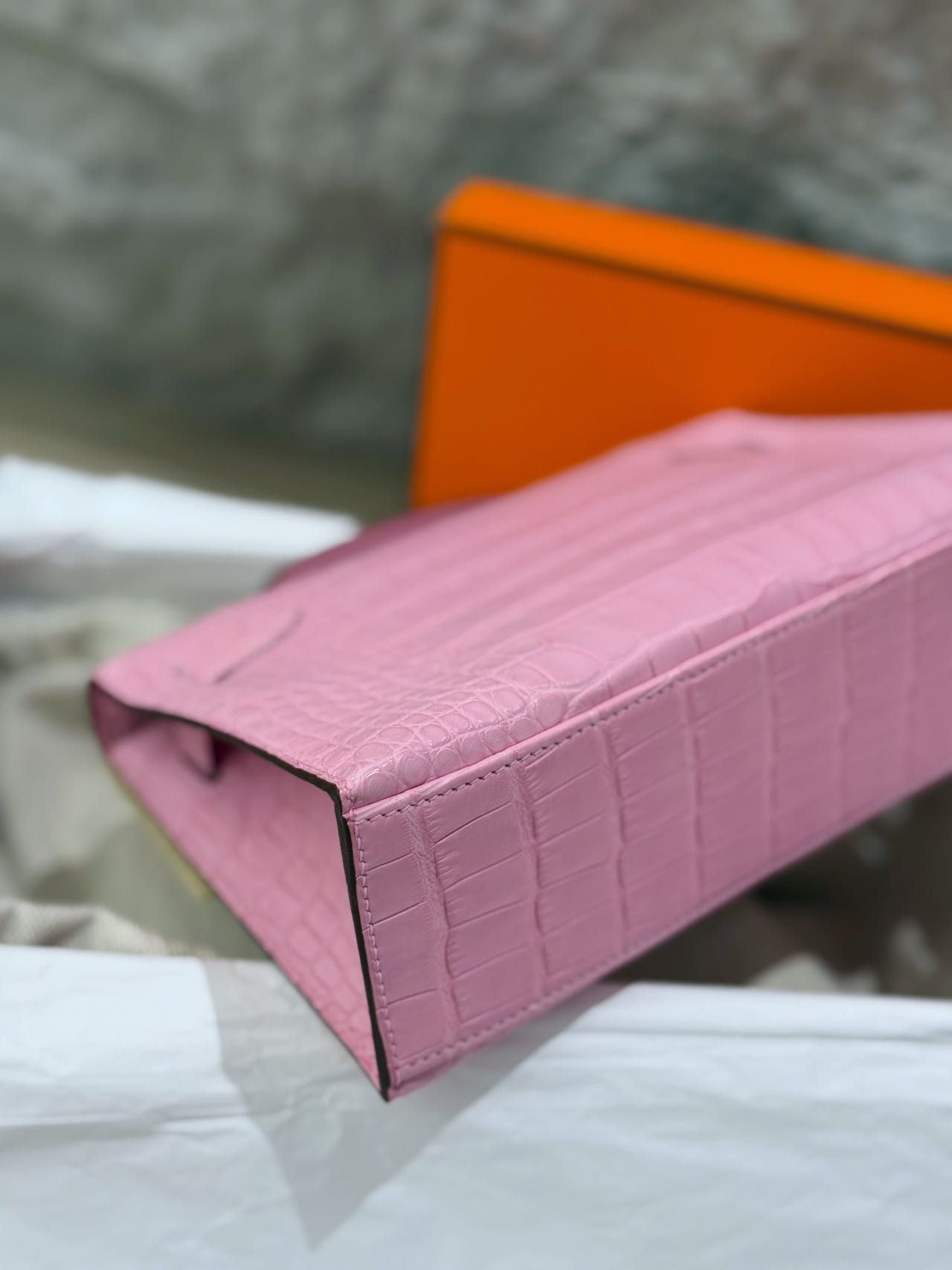 Hermès Kelly Pochette Pink Bubblegum 5P Matte alligator Leather Gold Hardware
