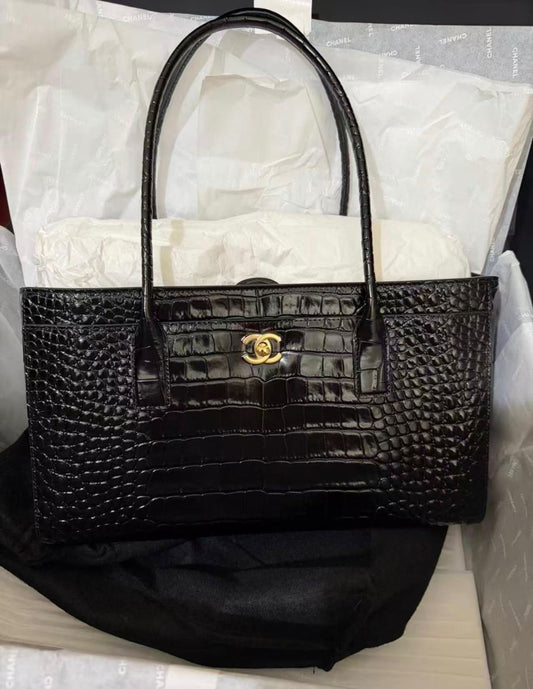 Chanel 26S Black shopping bag  Crocodile embossed calfskin leather with gold hardware