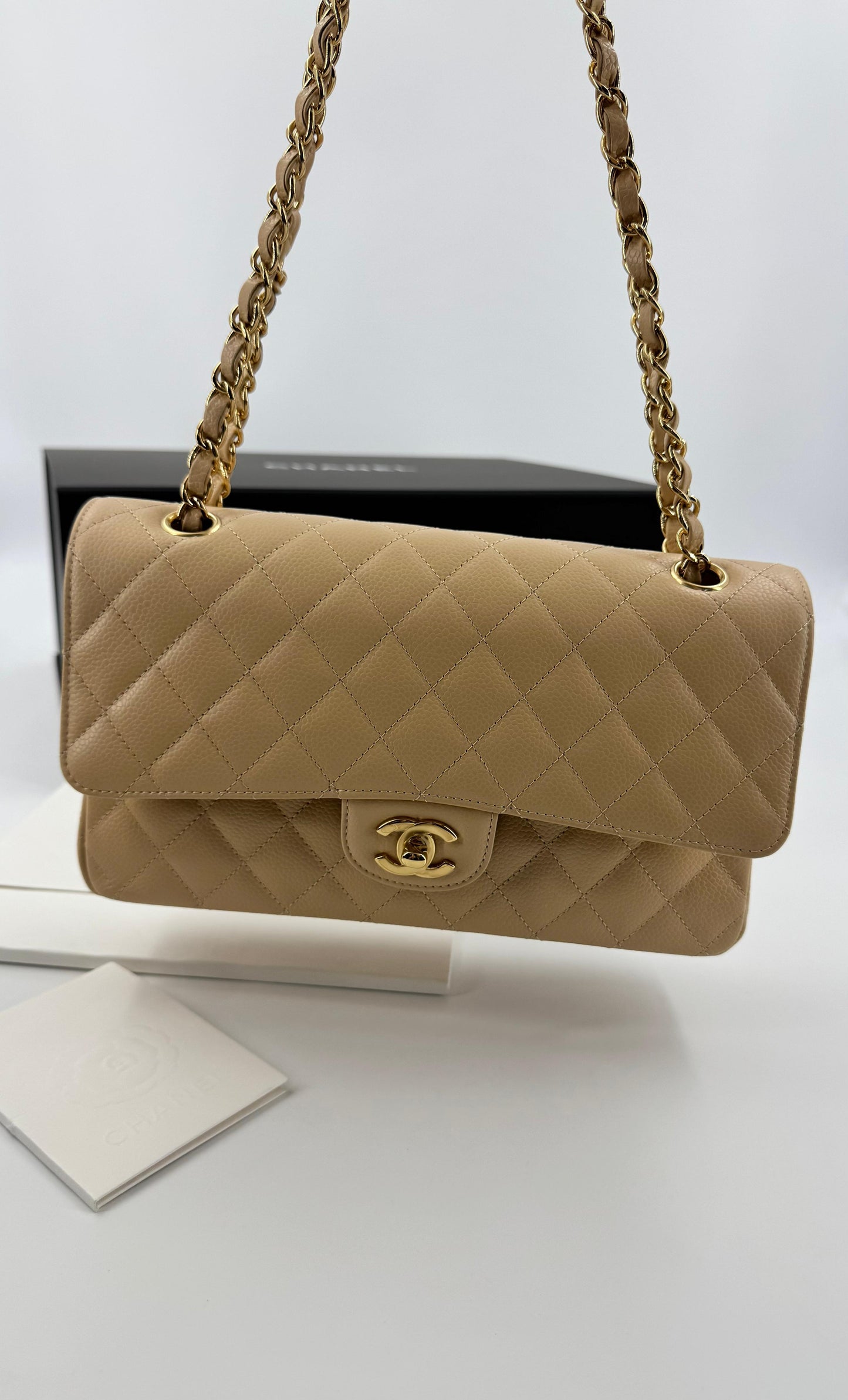 Chanel 25 Medium CF flap  beige Caviar leather