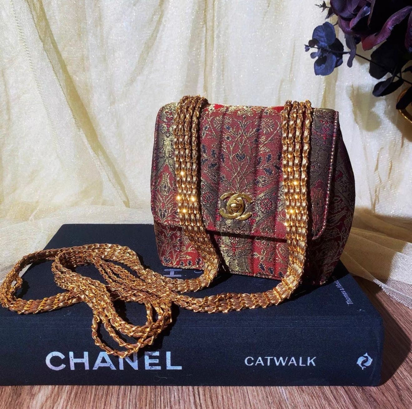 Chanel Vintage Red Satin Brocade mini flap in Gold Hardware