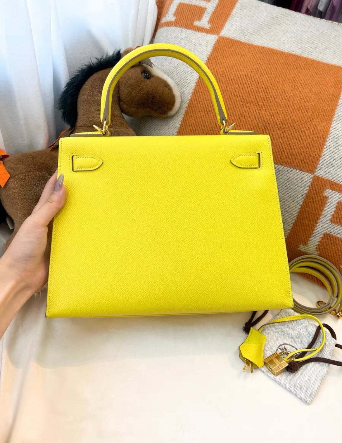 Hermès Kelly 28 Sellier Lime Epsom GHW