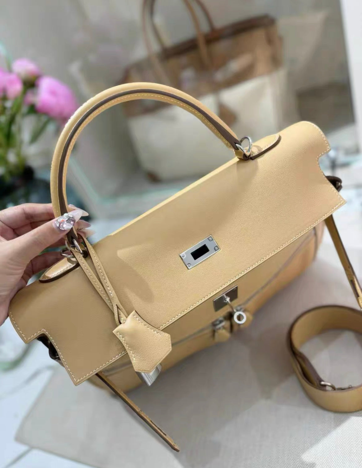 HERMES LAKIS 35 BEIGE SWIFT LEATHER WITH PALLADIUM HARDWARE