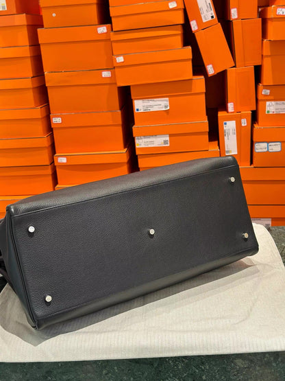 Hermès Kelly Voyage 50 Black Evercolor Palladium Hardware