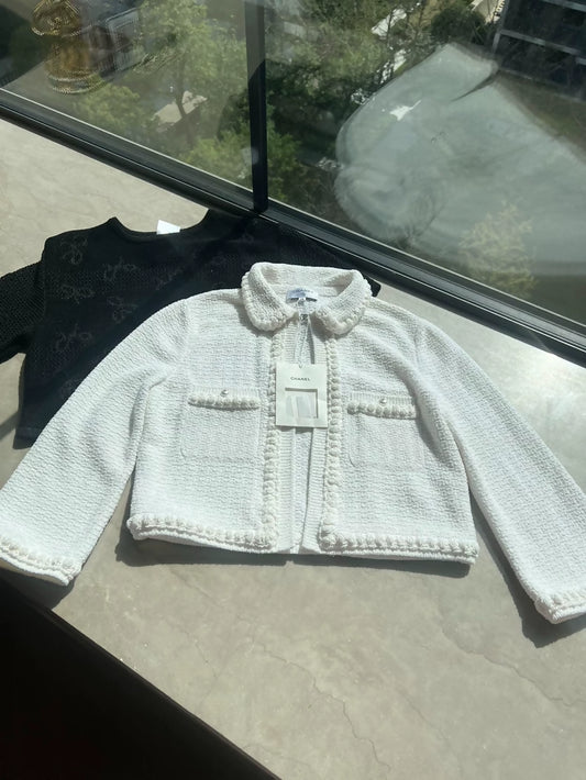 Chanel 25p white tweed cardigan
