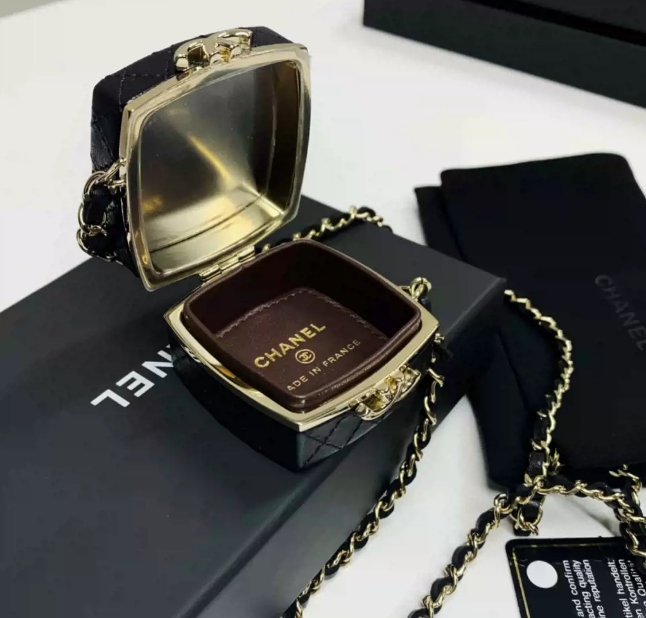 Chanel 21K Mini Box chain Bag