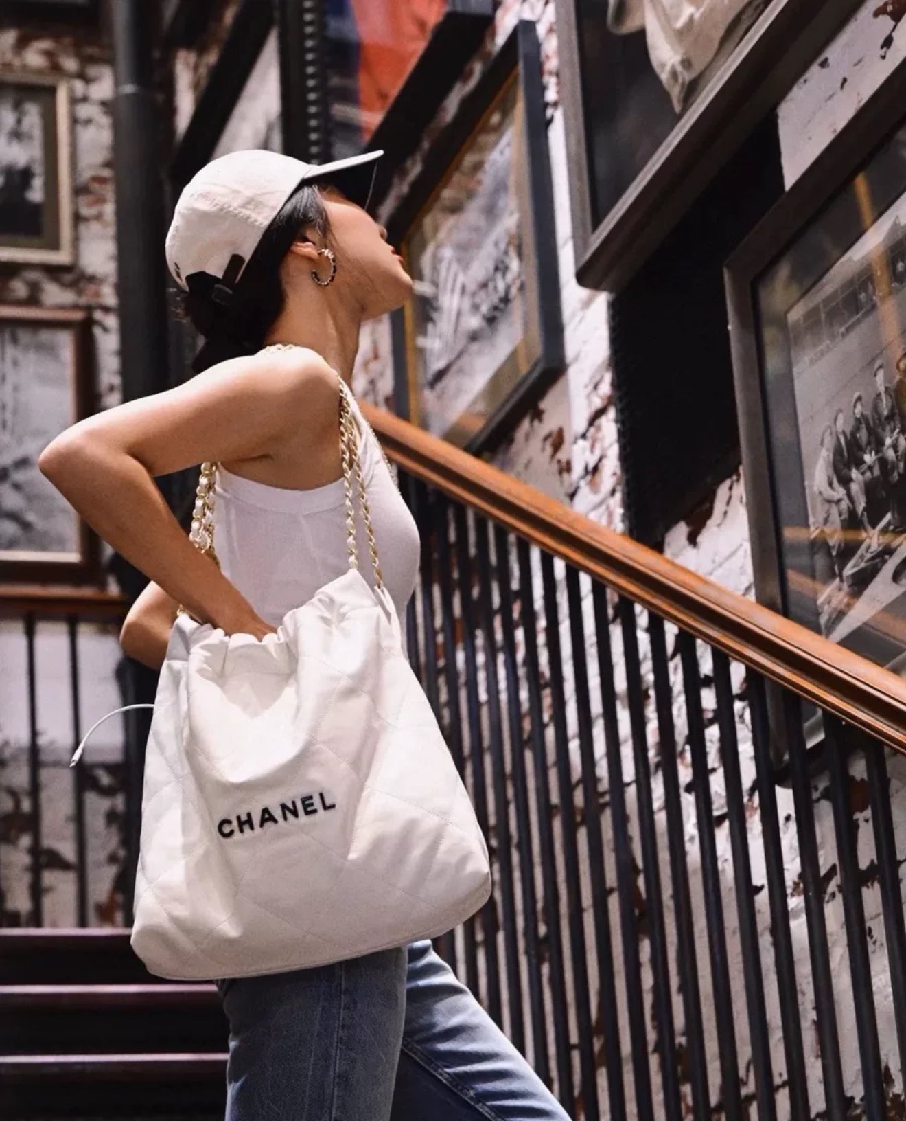 Chanel 22 Hobo Bag White Leather Gold Hardware