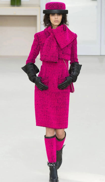 Chanel 2016 Pink Fuchsia tweed jacket and dress suit