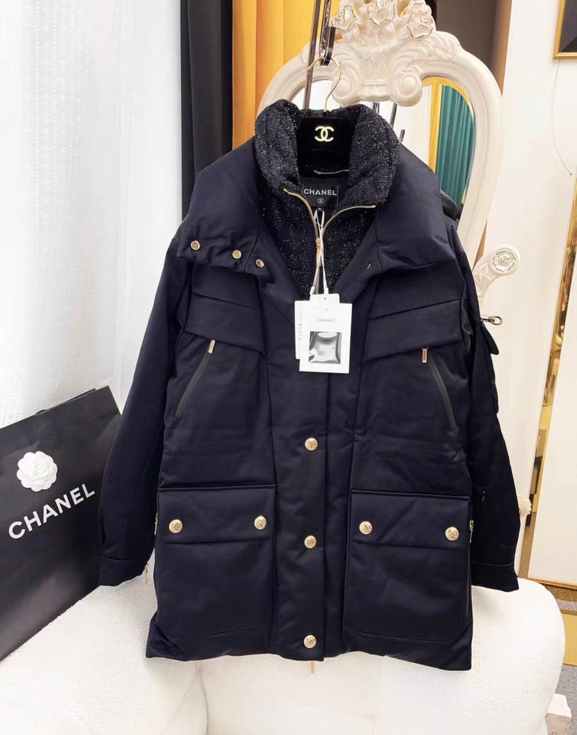 CHANEL 22N COCO NEIGE BLACK DOWN PUFFER JACKET Size 36