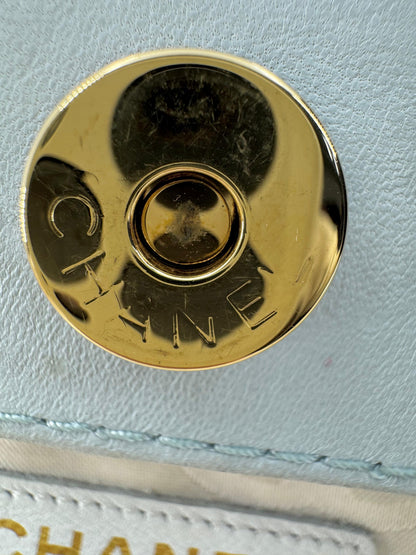 chanel vintage kelly gold handle hardware