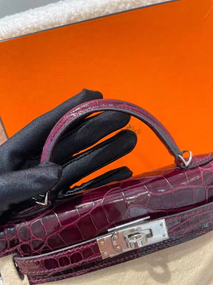 Hermes mini Kelly 20 Bordeaux Shiny alligator leather palladium hardware