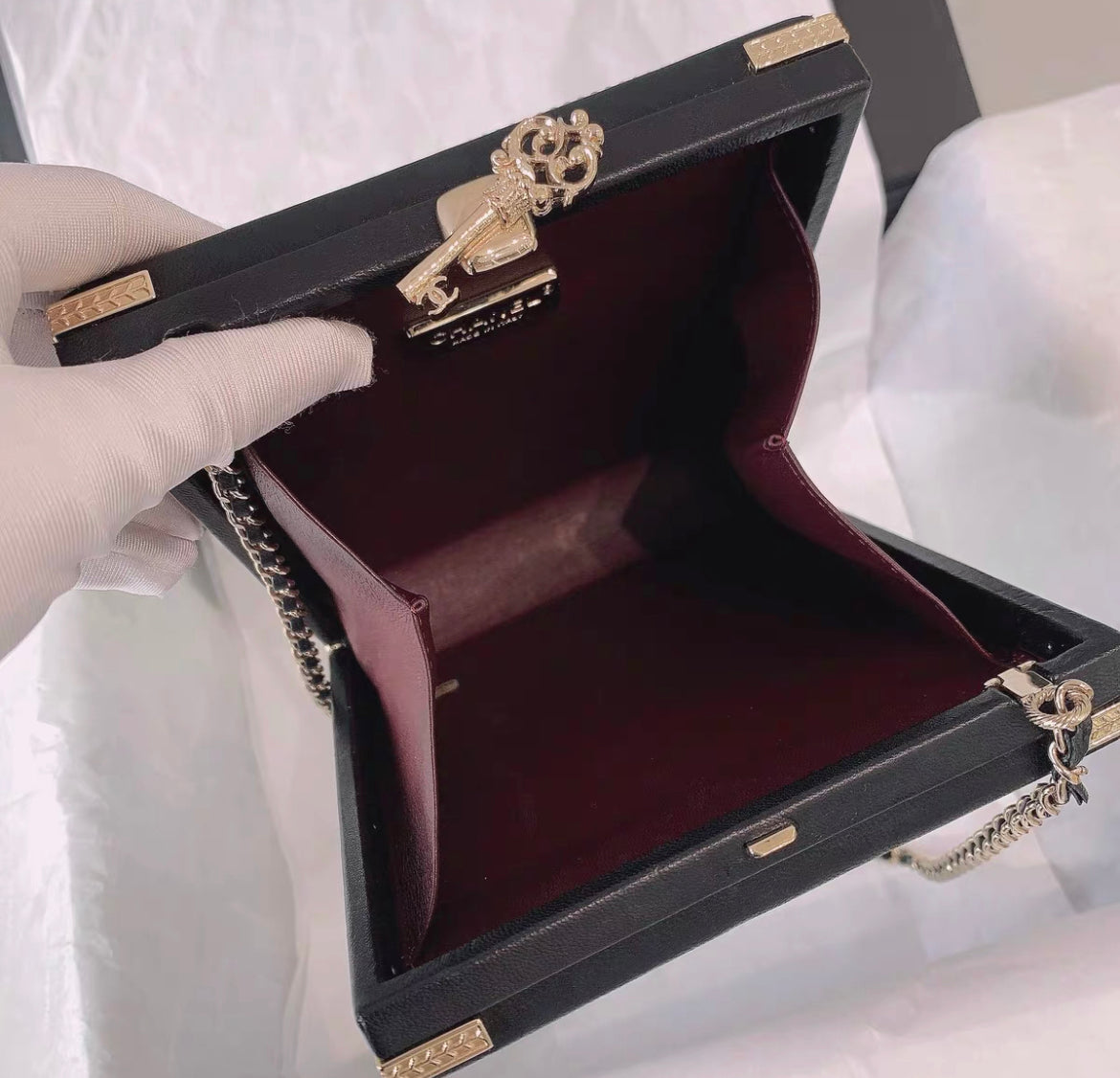 CHANEL Room Card Minaudiere Evening crossbody – Wararni.com