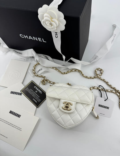Chanel 22S White small heart bag with light gold hardware