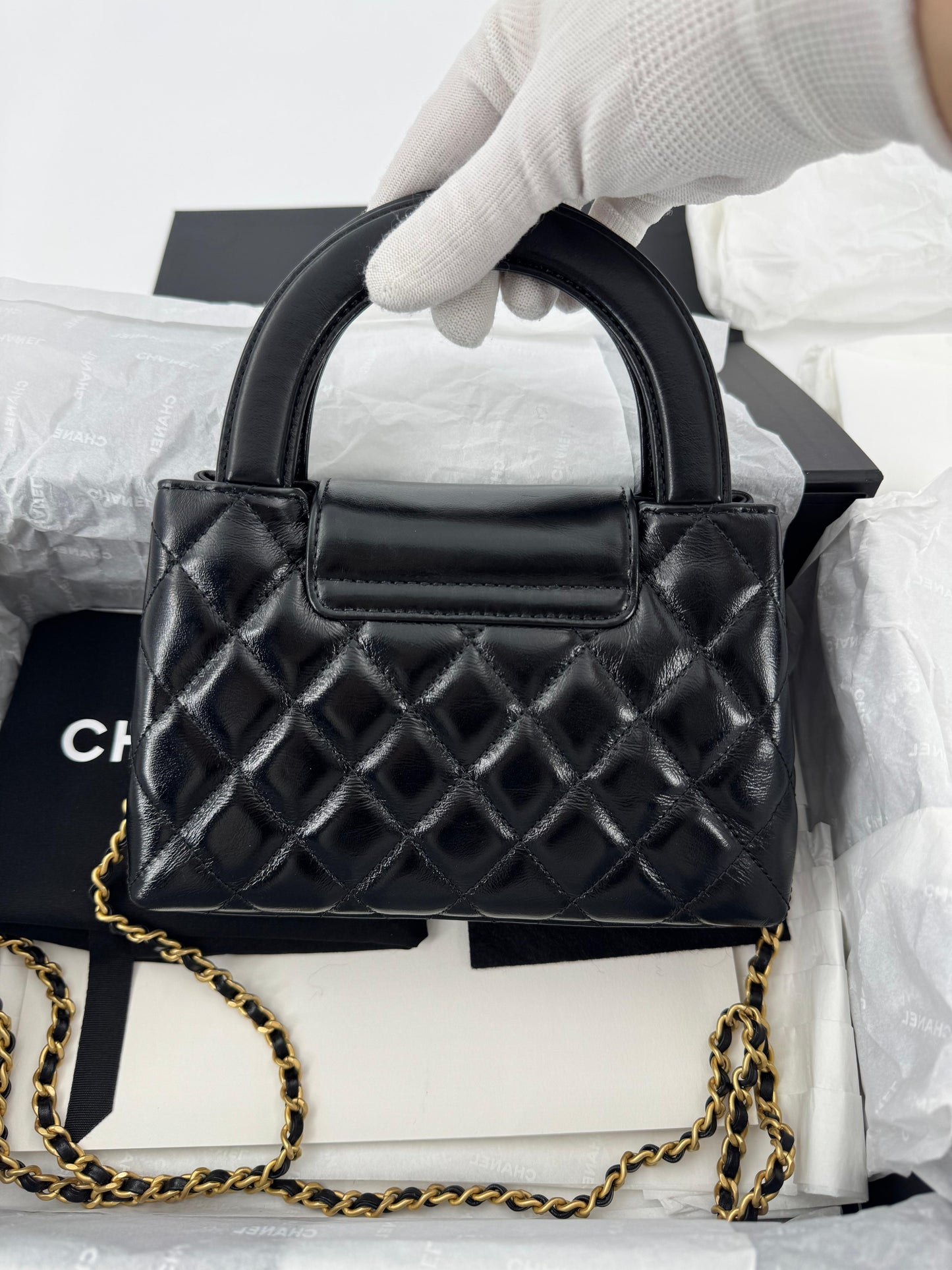 Chanel kelly Bag in Black leather gold hardware