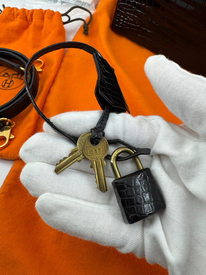 Hermes kelly 28 black shiny crocodile leather Gold hardware