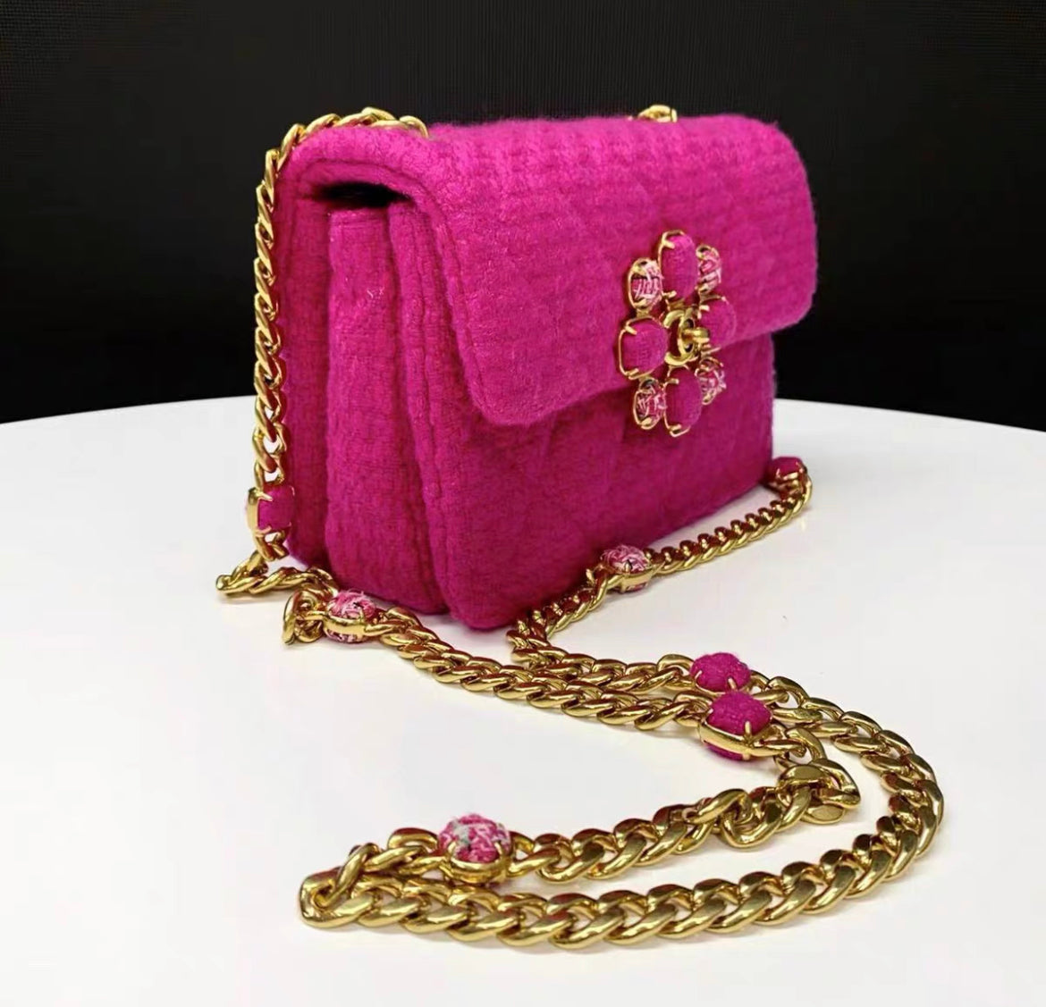 Chanel 22k pink tweed mini flap bag – Wararni.com