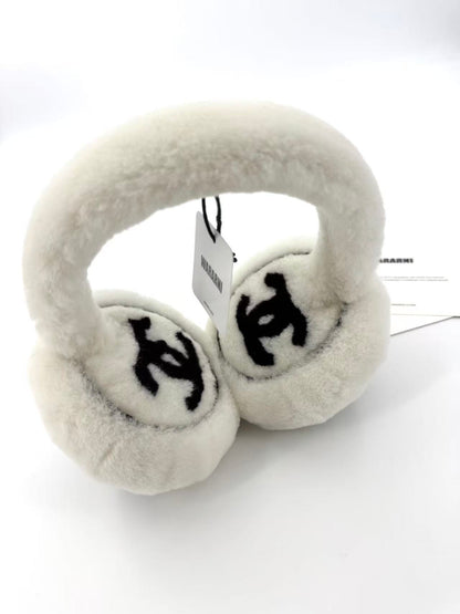 Chanel coco neige black & White earmuffs