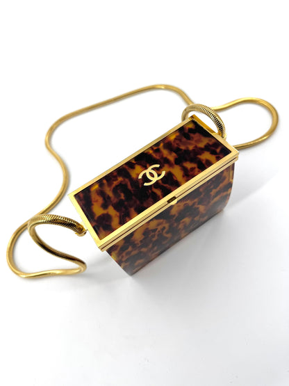 CHANEL 1997 Tortoiseshell shoulder bag with gold hardware