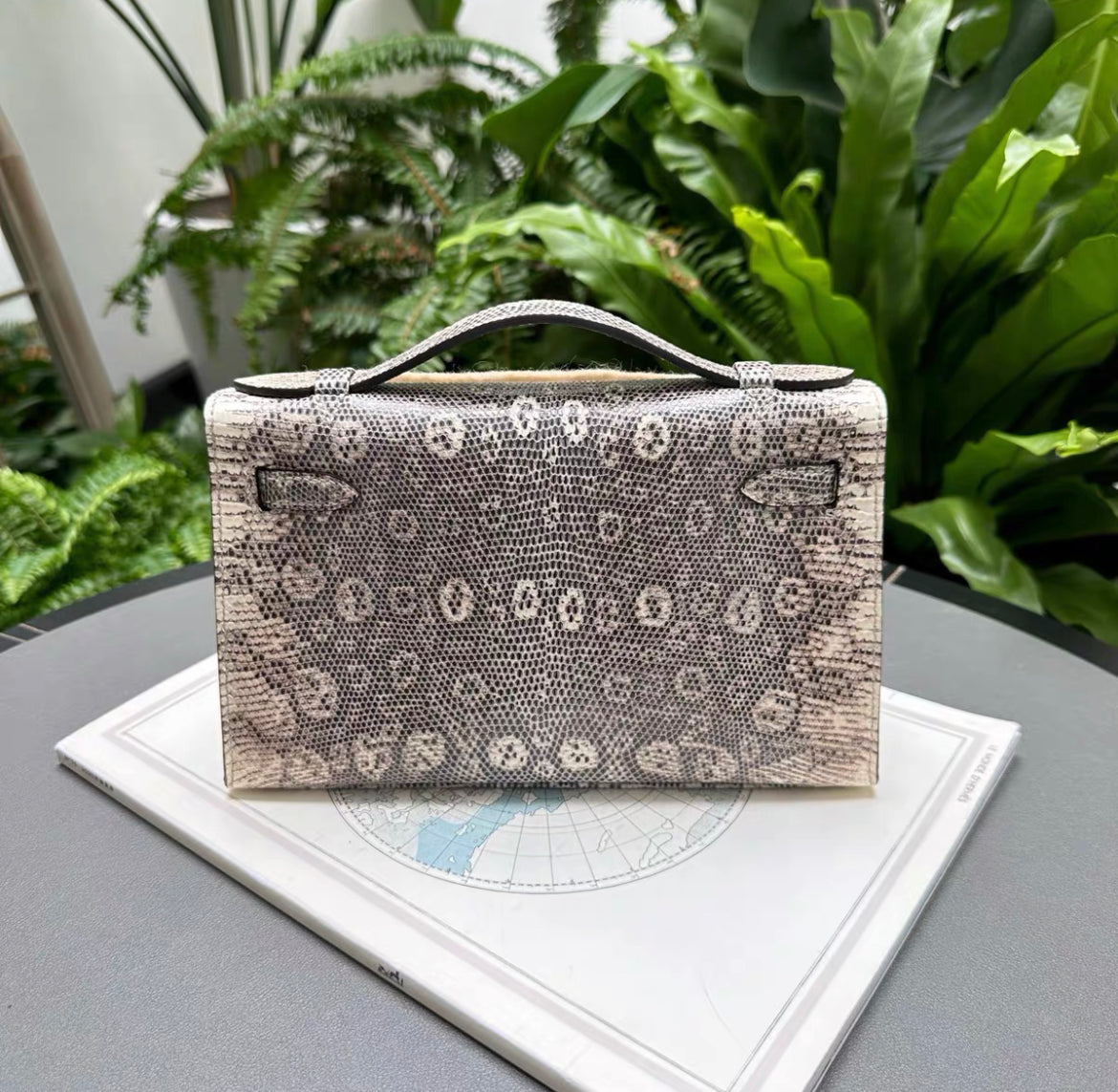 HERMES パレオ Hermès 2021 Varanus Niloticus Lizard Minuit au Faubourg Bag