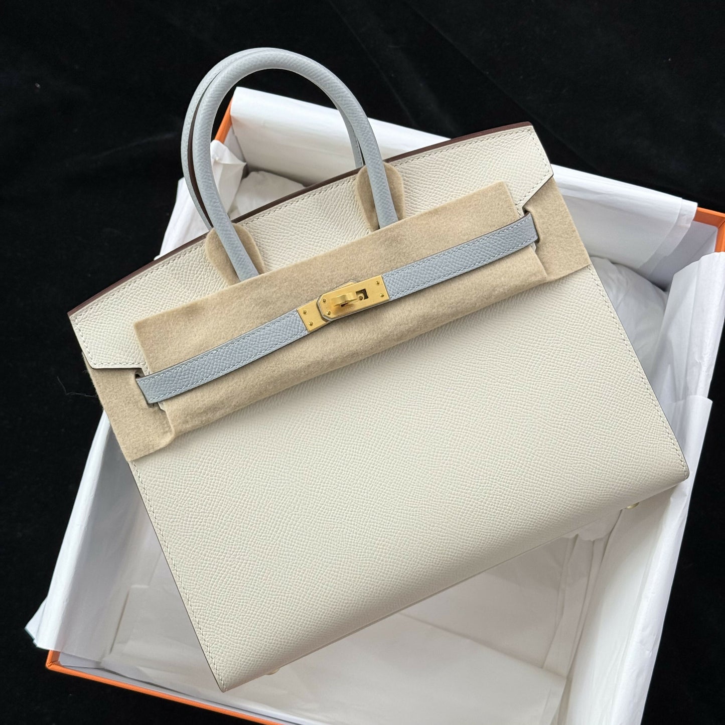 Hermès Birkin 25 Verso Nata & Bleu Brume Epsom with Brushed Gold Hardware