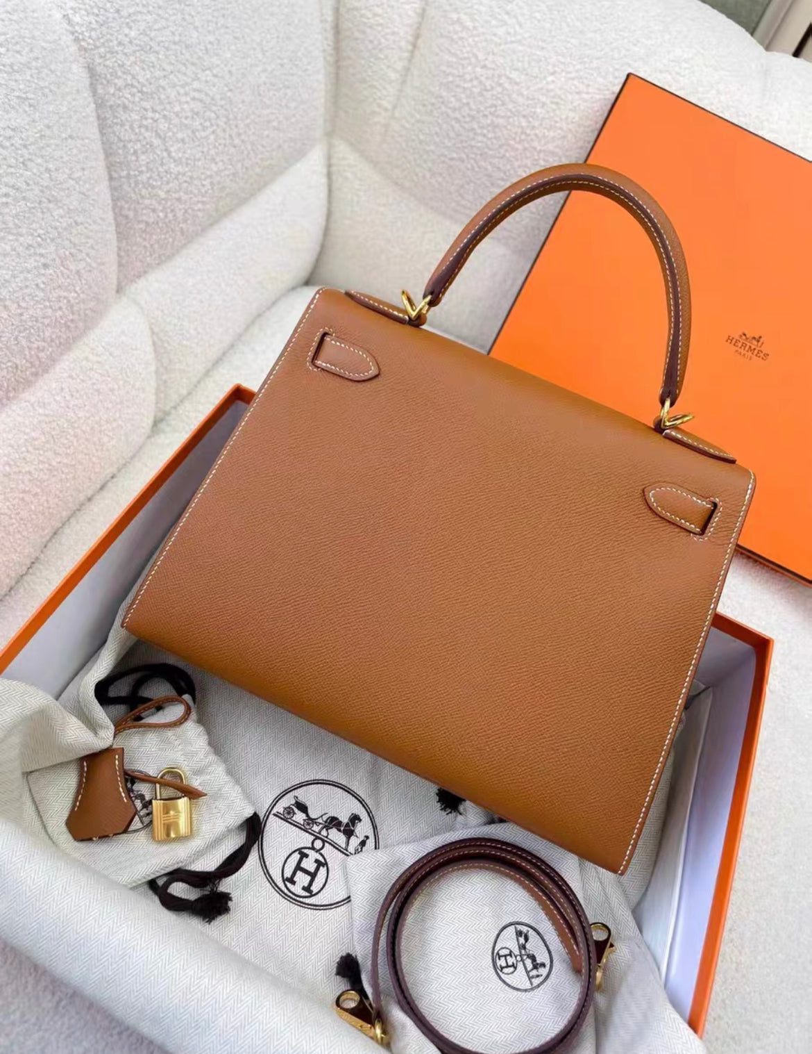 Hermes Kelly 28 Sellier Gold Epsom Gold Hardware