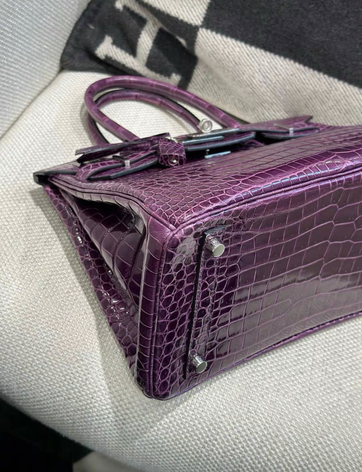 HERMES BIRKIN 30 SHINY AMETHYST POROSUS CROCODILE  WITH PALLADIUM HARDWARE