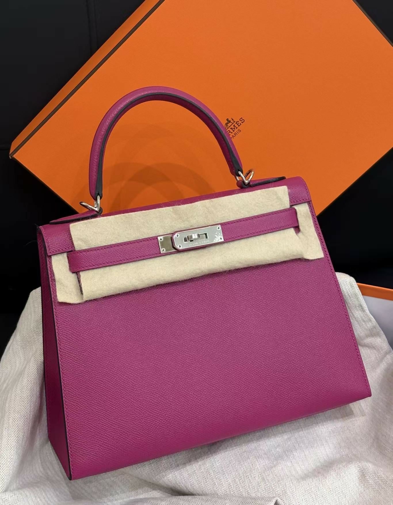 Hermès Kelly Sellier 28 Anemone Epsom Leather with Palladium Hardware