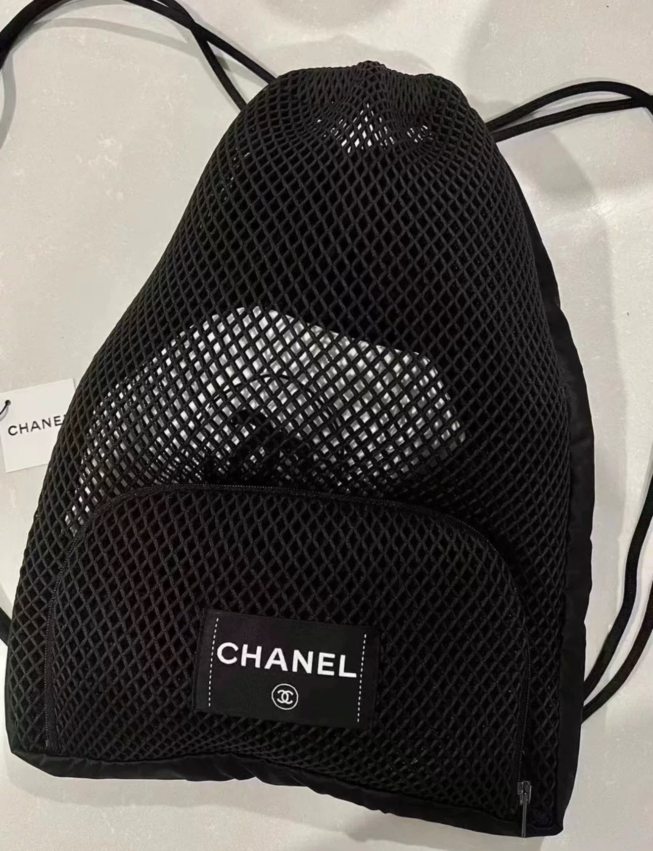 Chanel 24S swimming suit
Glasses + black swimming cap + white swimming cap + backpack
Brand new complete set