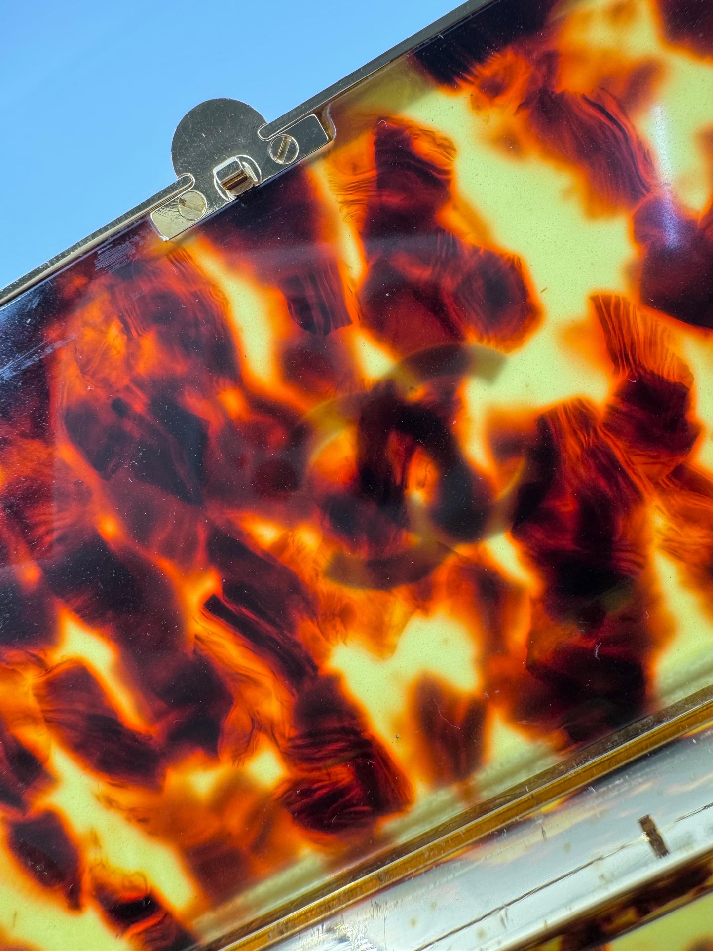 CHANEL 1997 Tortoiseshell shoulder bag with gold hardware