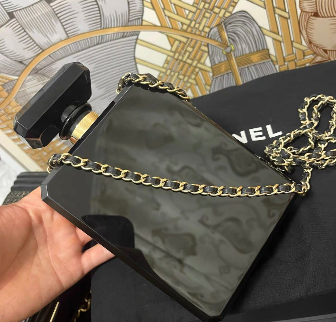 CHANEL 2013 N5 Perfume Bottle Minaudière Clutch Bag – Wararni.com