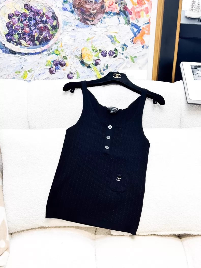Chanel 23p black top