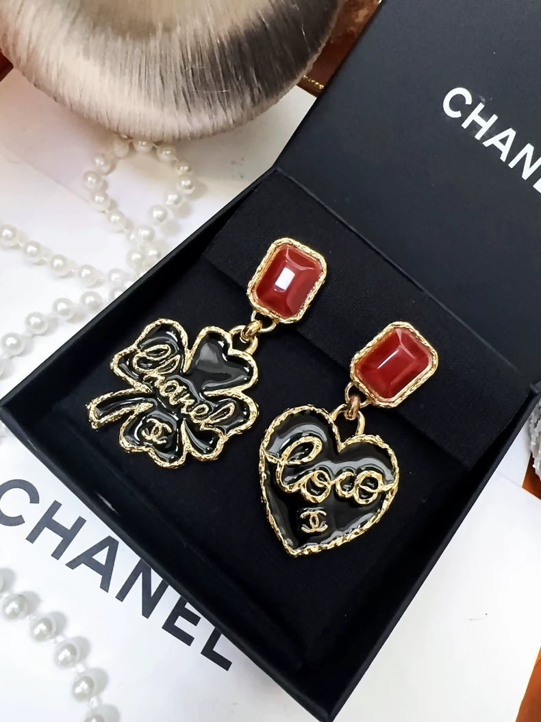 Chanel 24P asymmetrical heart and four-leaf clover pendant earrings/clips,