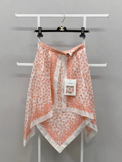 Chanel 22P skirt with daisy print