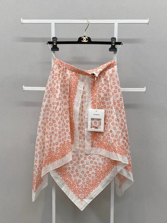 Chanel 22P skirt with daisy print