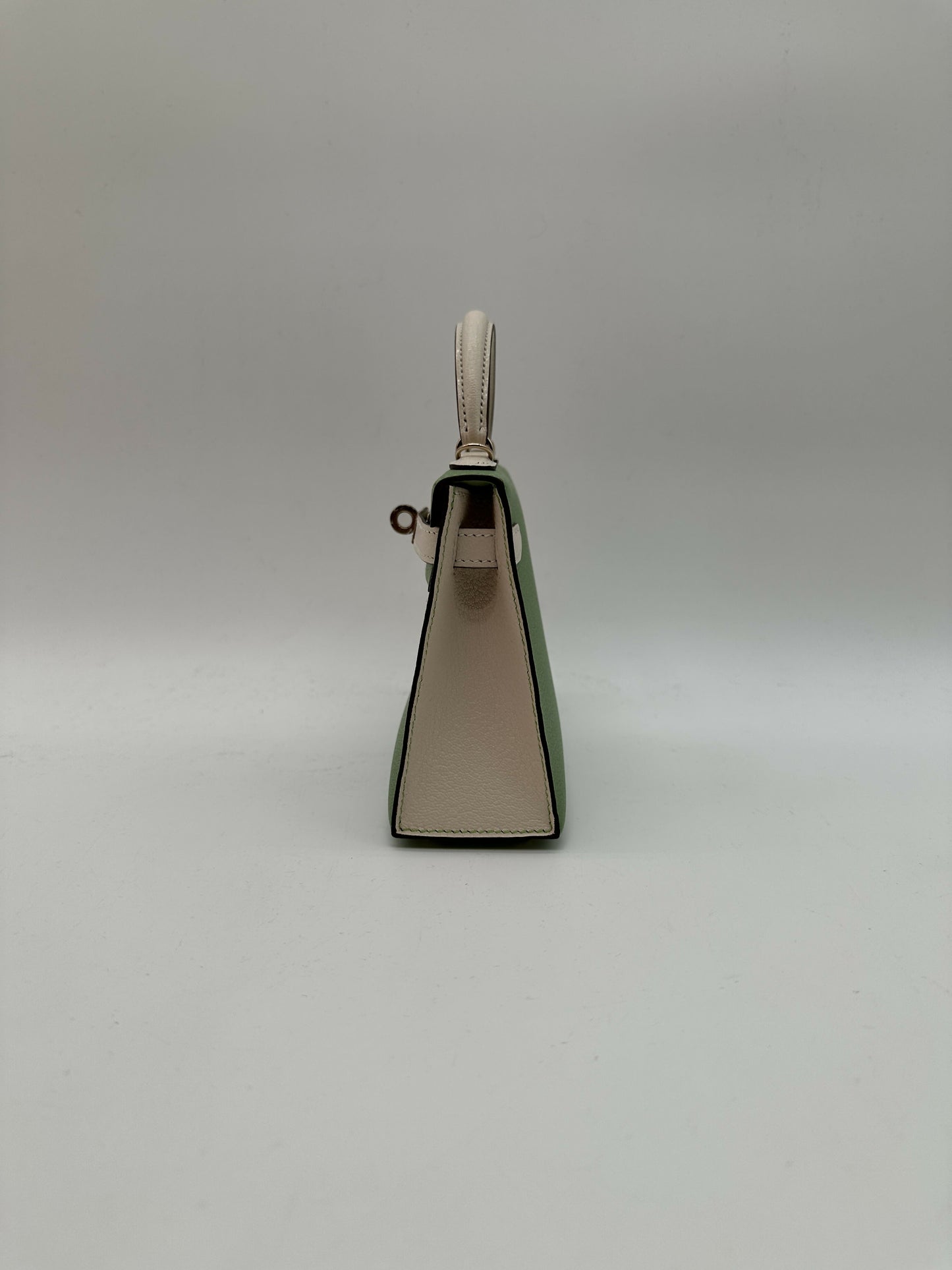 Hermès Kelly 20 HSS Vert Criquet / Nata Chèvre PHW B 2024