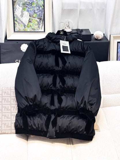 Chanel 25K black bow-tie stand collar long-sleeved down jacket