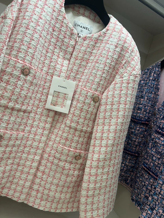 Chanel 22s oversized pink jacket