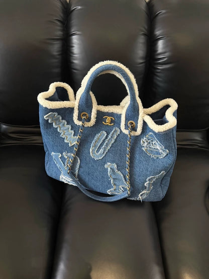 Chanel 19A shopping bag in patchwork denim and shearling