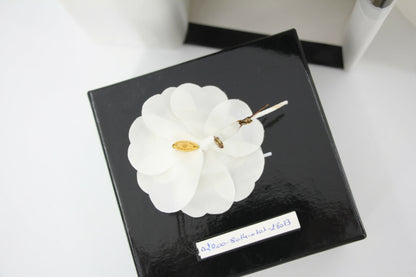 Chanel Vintage 81-85 Silk Small Size White Camellia Brooch