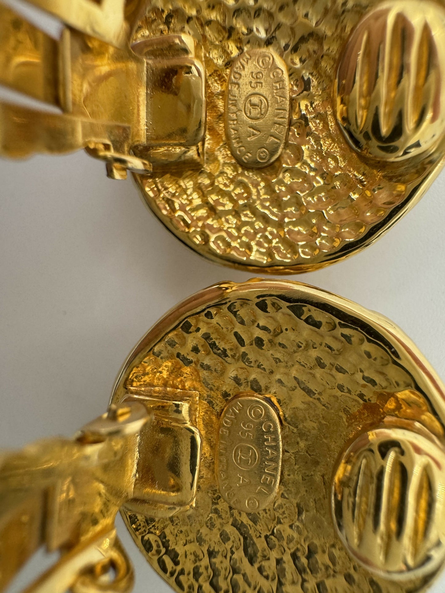 Chanel Vintage 95A Gold Plated Embossed Round CC Clip-on Earrings