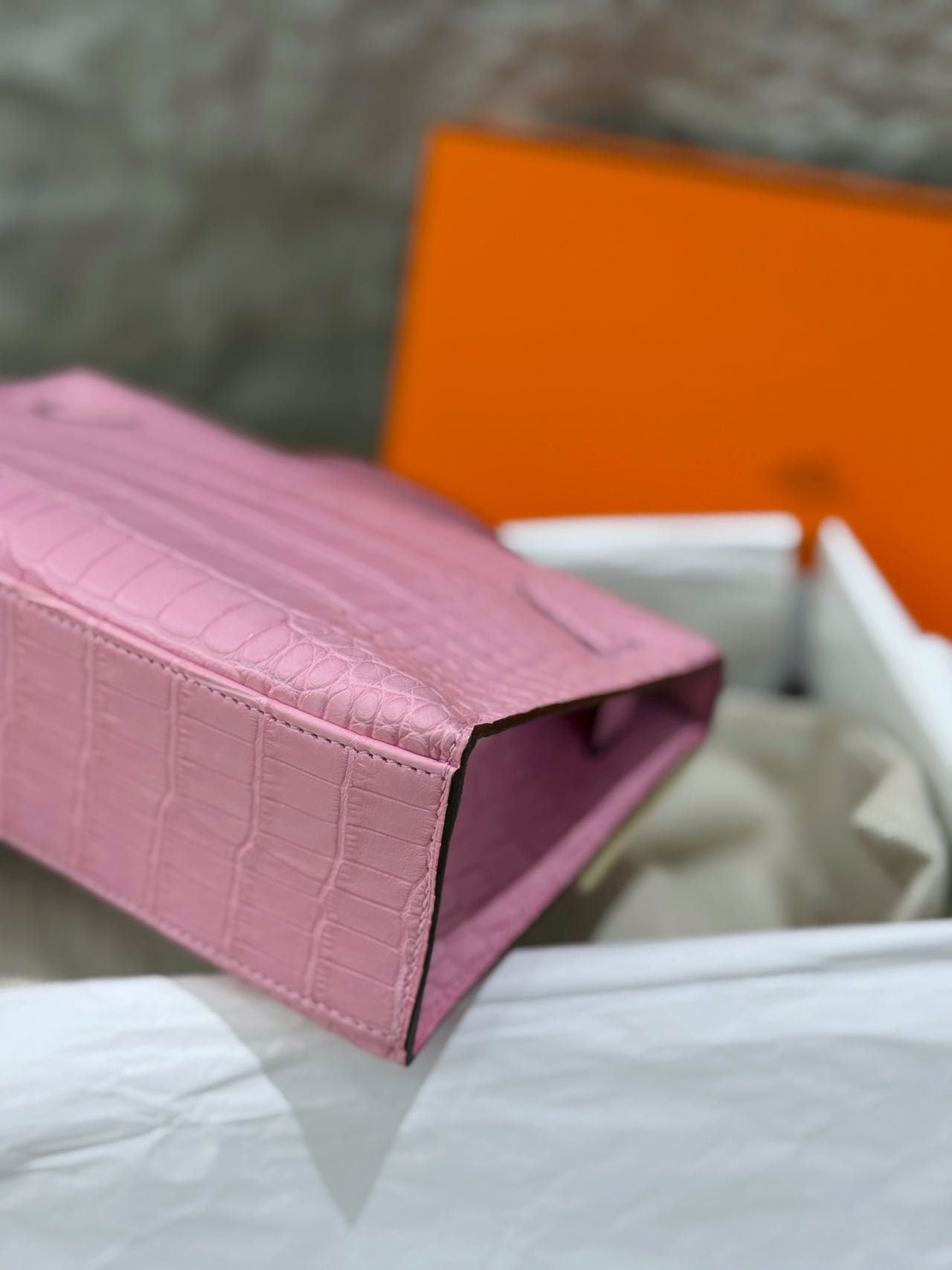 Hermès Kelly Pochette Pink Bubblegum 5P Matte alligator Leather Gold Hardware