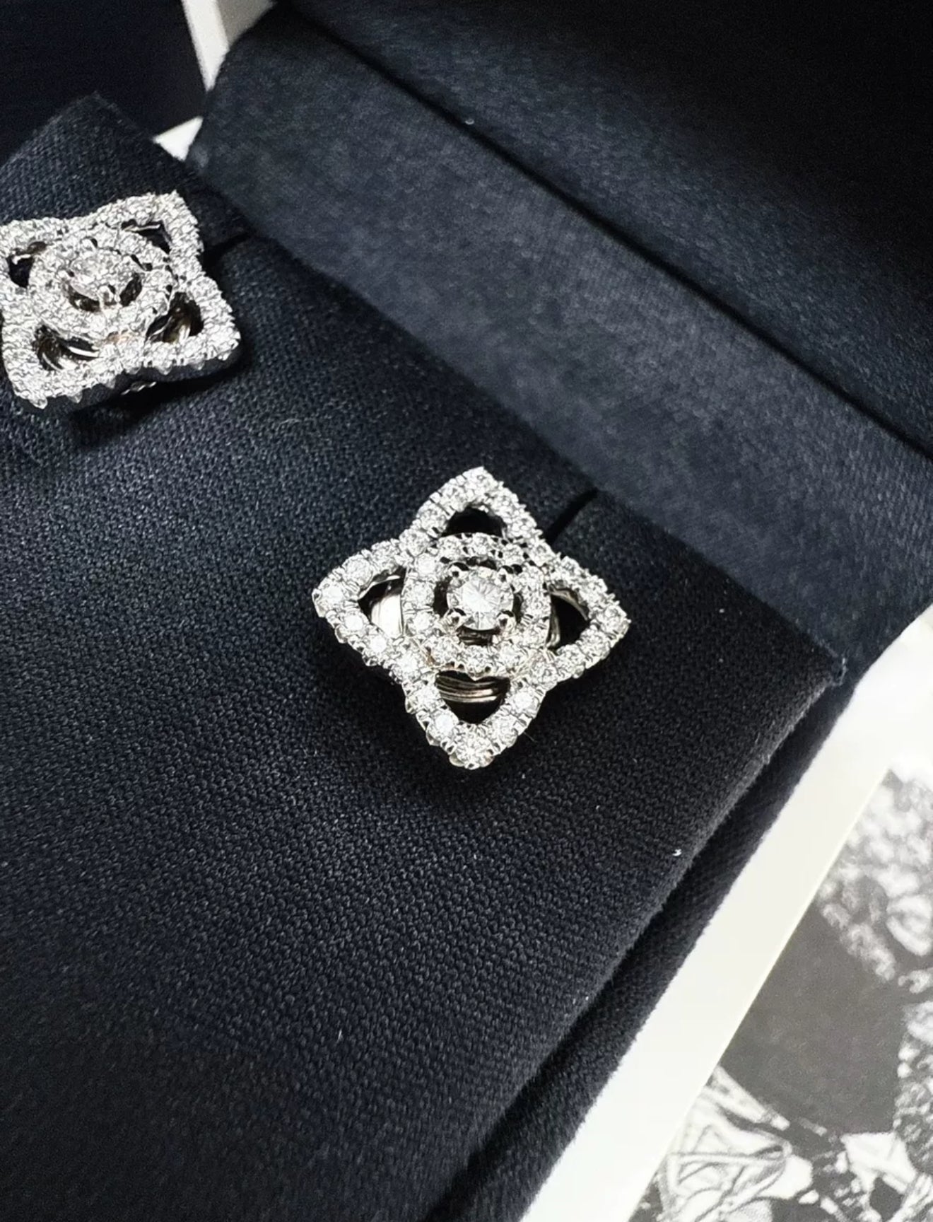 DE BEERS ENCHANTED LOTUS EARRINGS IN WHITE GOLD