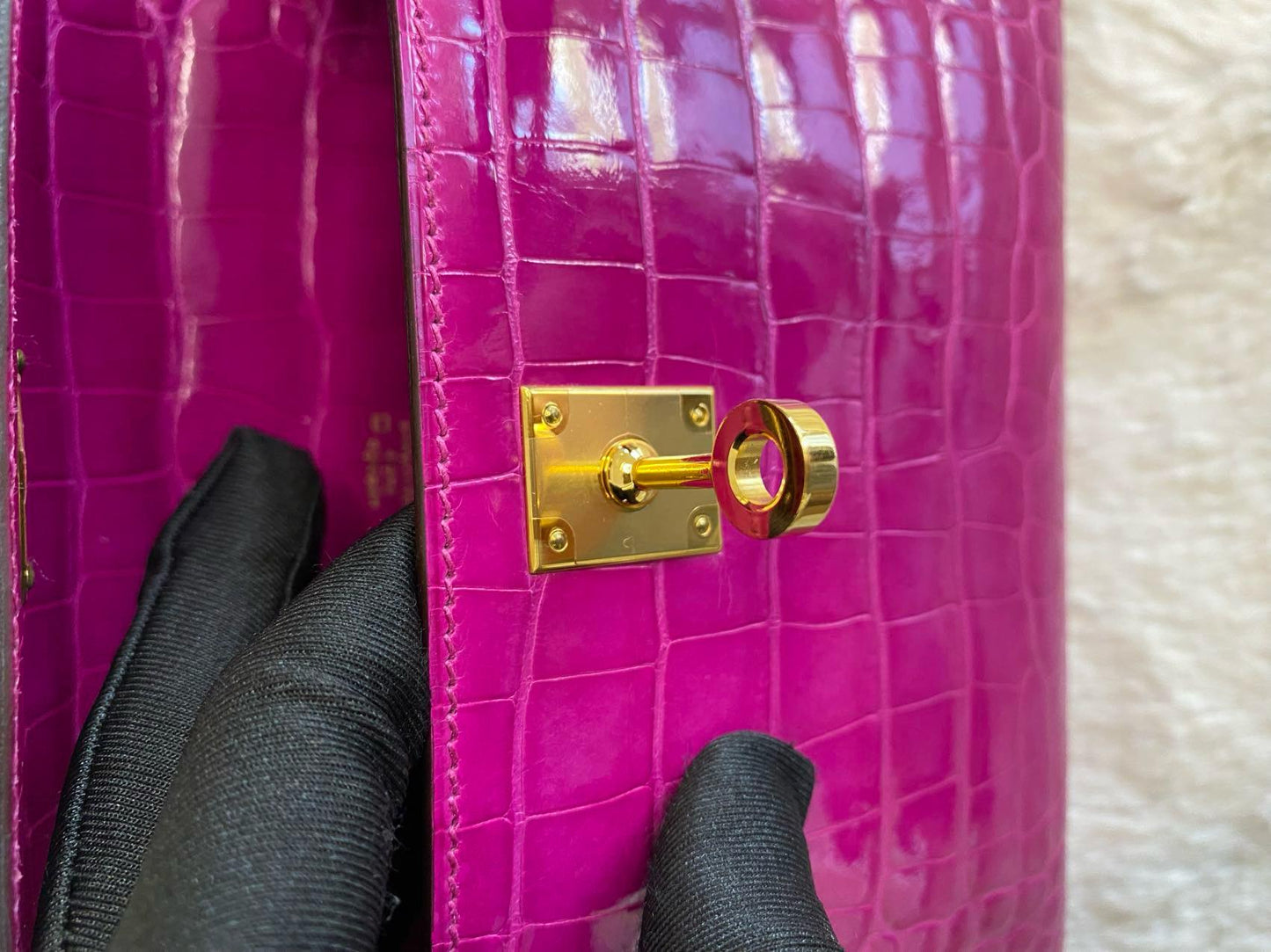 HERMÈS MINI KELLY POCHETTE ROSE SCHEHERAZADE SHINY ALLIGATOR GOLD HARDWARE